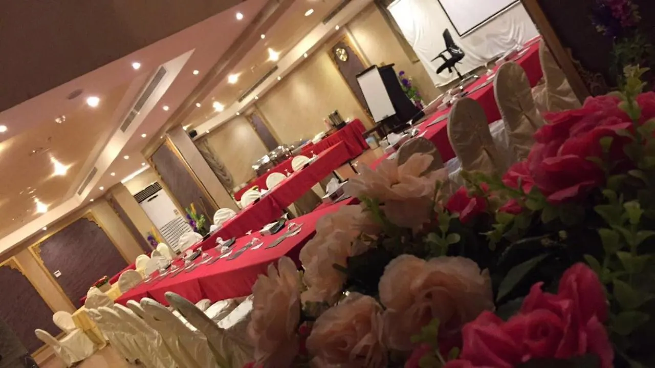 Diwan Alaseel Alraqi Jeddah Saudi Arabia